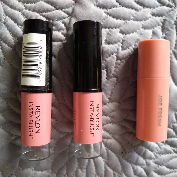 3/$25 bundle of 3 blush sticks Revlon and Joe Fresh - Picture 1 of 4